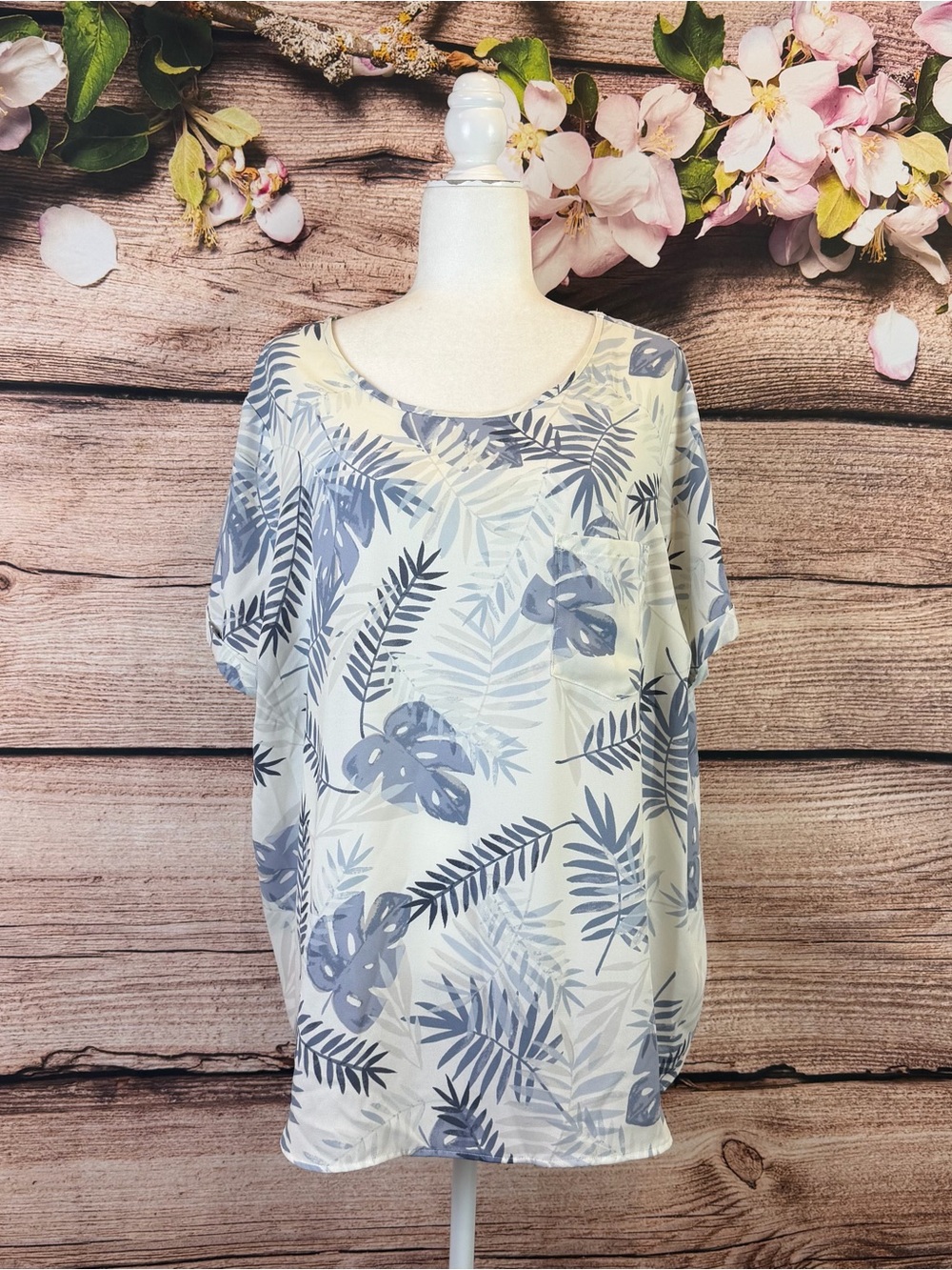 Lauren Conrad Women’s Lyocell Palm Leaf Printed Feminine Blouse Top